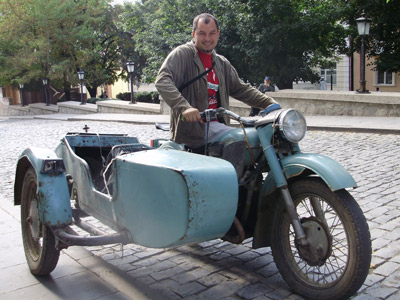 Дмитро ЛАЗУТКIН