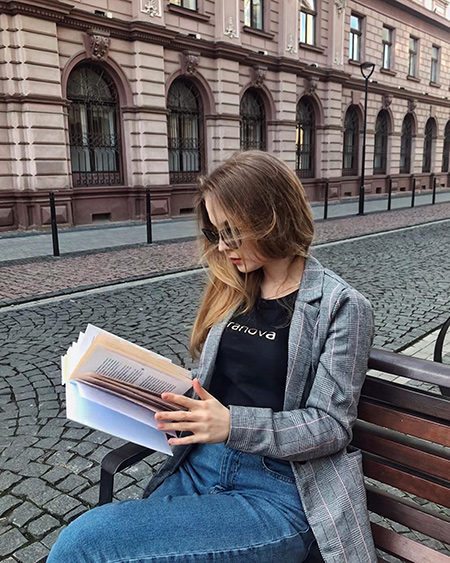 Даніела Тороній